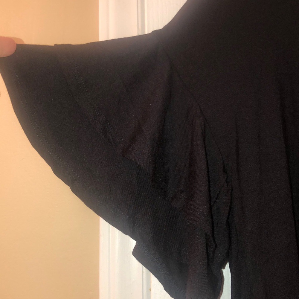 🌶️🌶️🌶️ Gorgeous Fall Must Have Black Ruffled Top - Picture 6 of 7